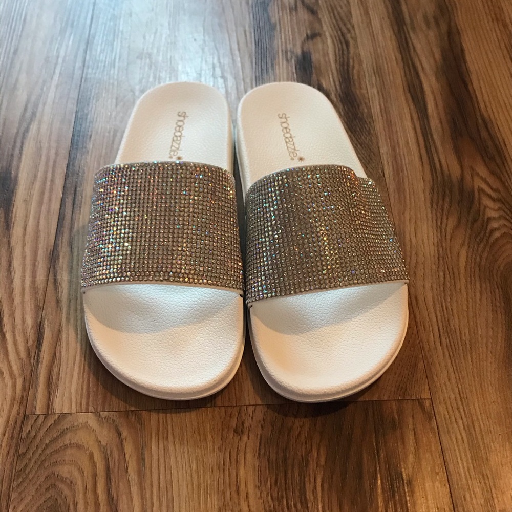 FALICIA EMBELLISHED SLIDE